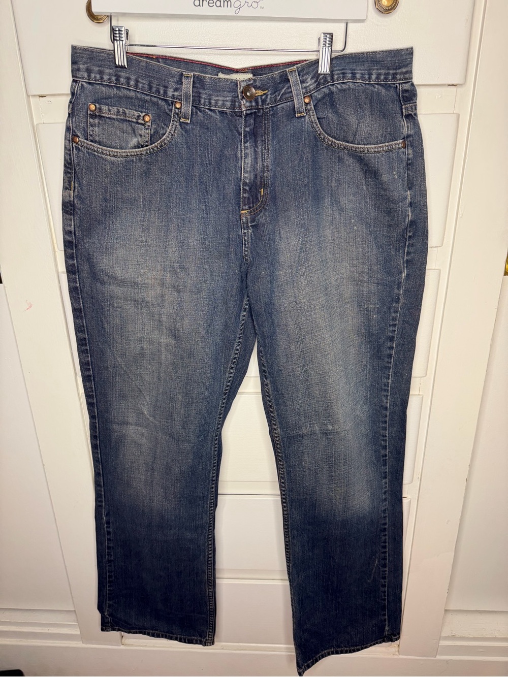 anchor blue Men's Straight-Leg Denim Jeans - Washed Blue